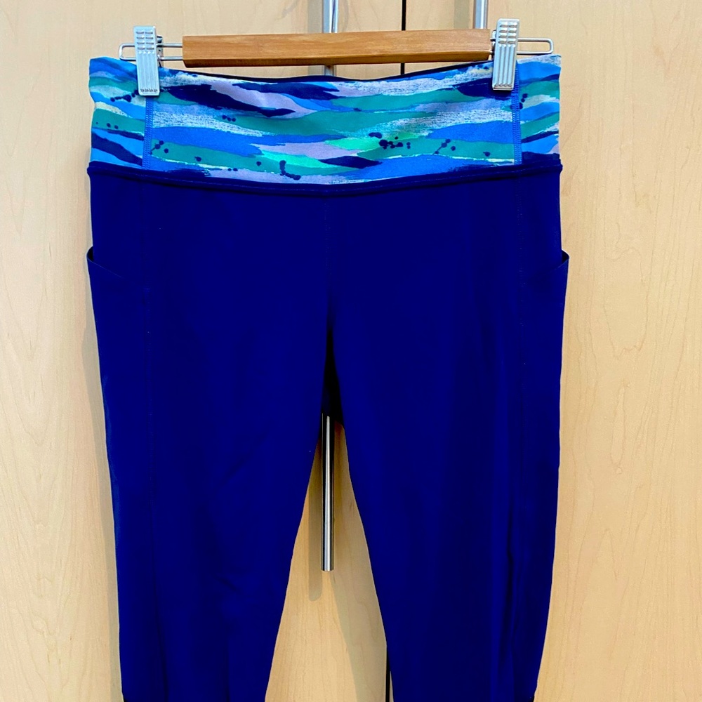 Lululemon size 8 leggings with side pockets